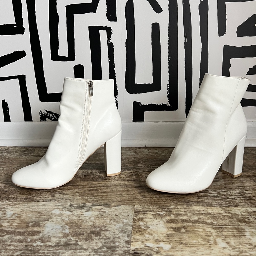 White Ankle boots